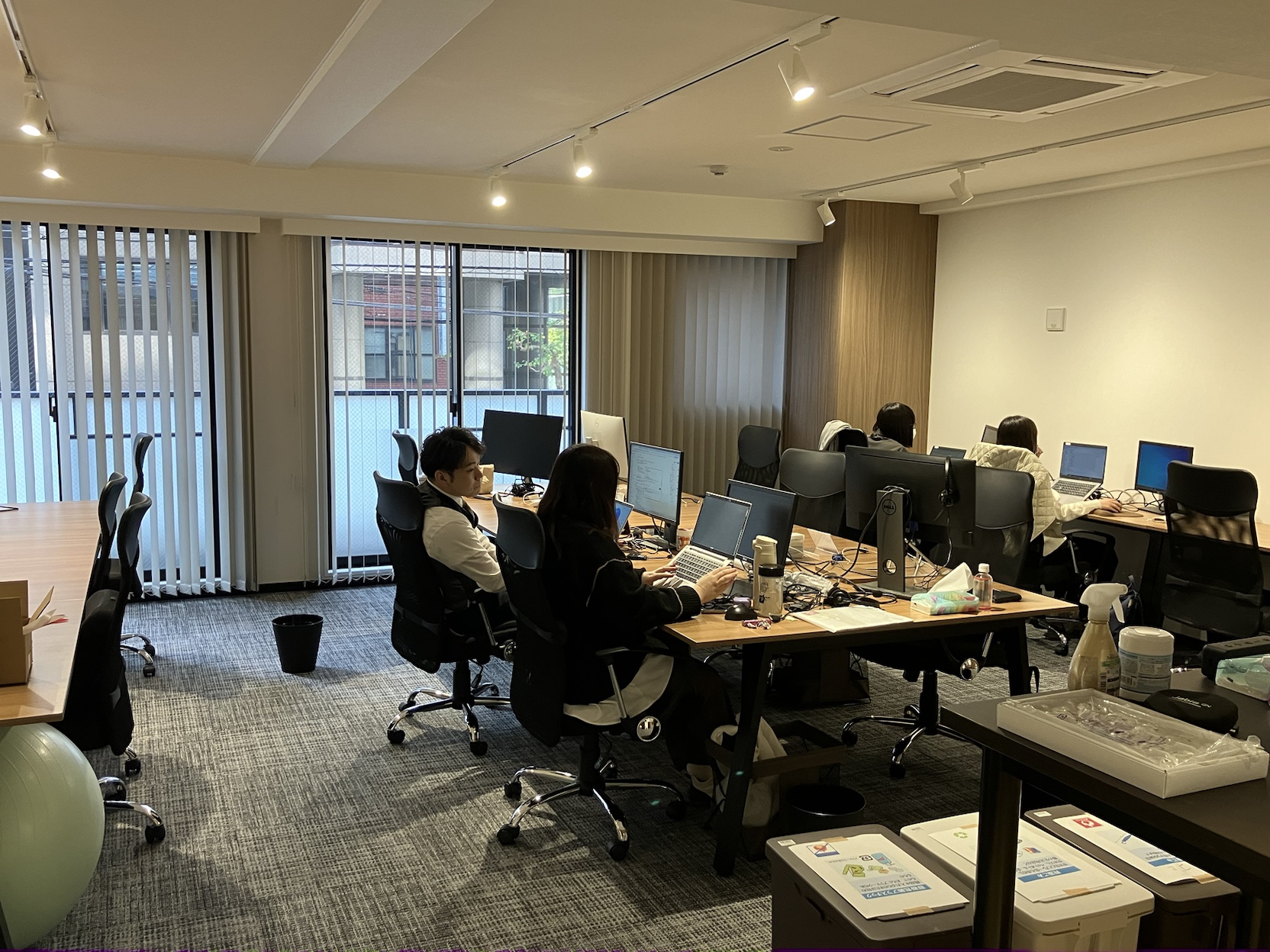 株式会社ネオマーケティング 大阪営業所の正社員 マーケティング・企画職 コンサルタント職 営業職 広告・マーケティング コンサルティング・リサーチ インターネット求人イメージ