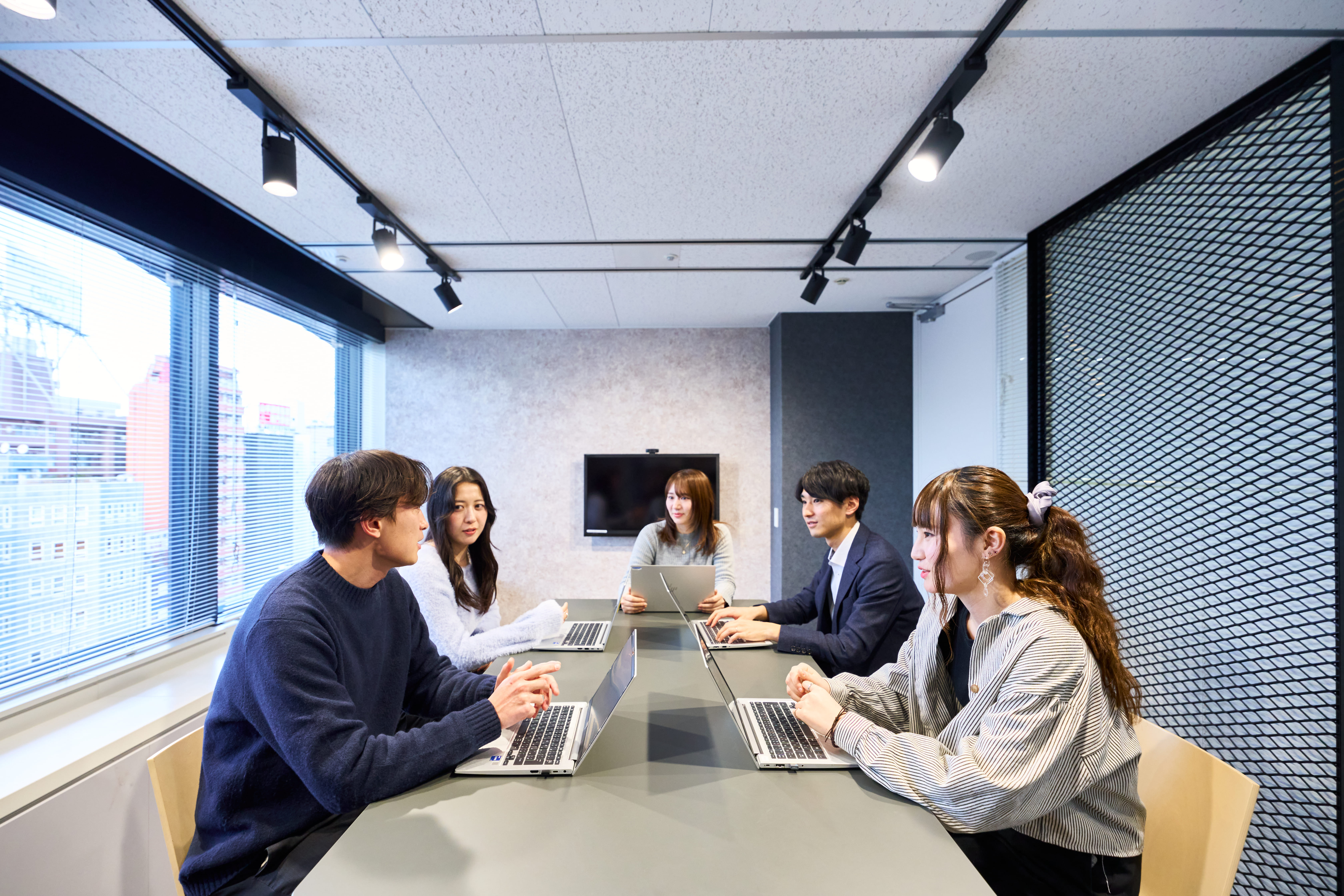 株式会社ネオマーケティング 大阪営業所の正社員 マーケティング・企画職 コンサルタント職 営業職 広告・マーケティング コンサルティング・リサーチ インターネットの求人情報イメージ1